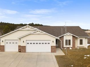 5921 Bendt Dr, Rapid City, SD 57702