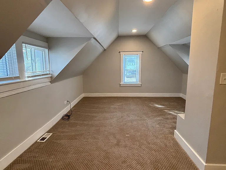1033 North Ave — Photo 9