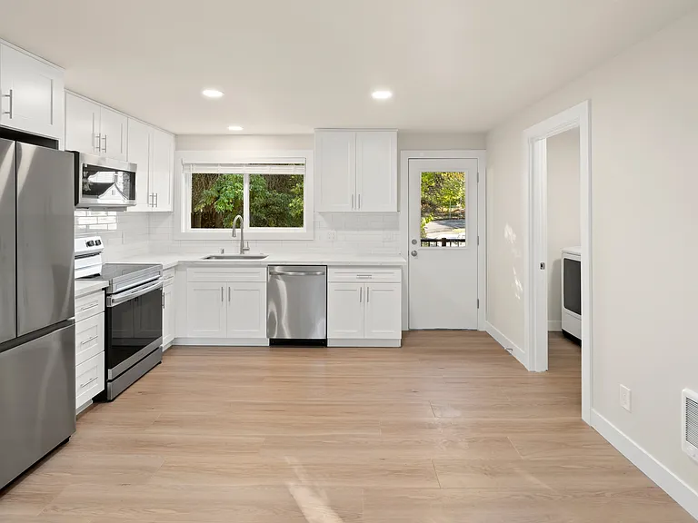 845 Kirkland Way #C — Photo 6