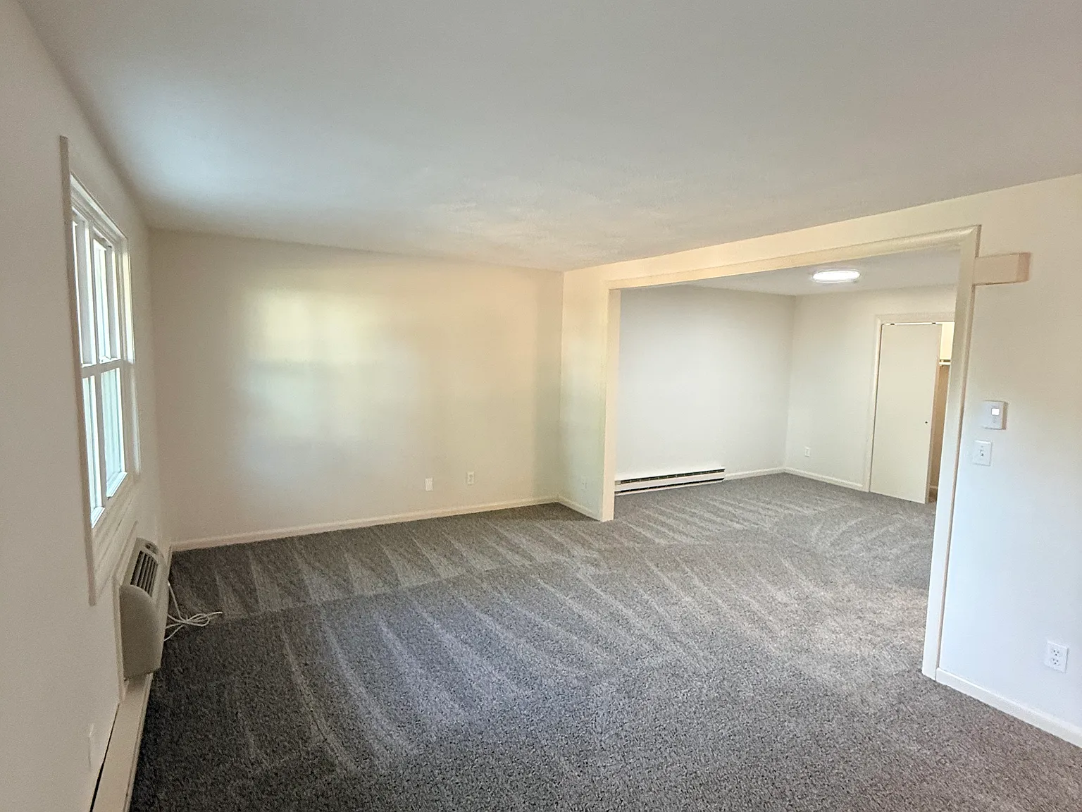 2 bed, 1100 sqft, $2,400 — Photo 4