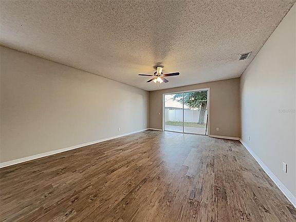 2nd image of 716 KNOLLWOOD DRIVE