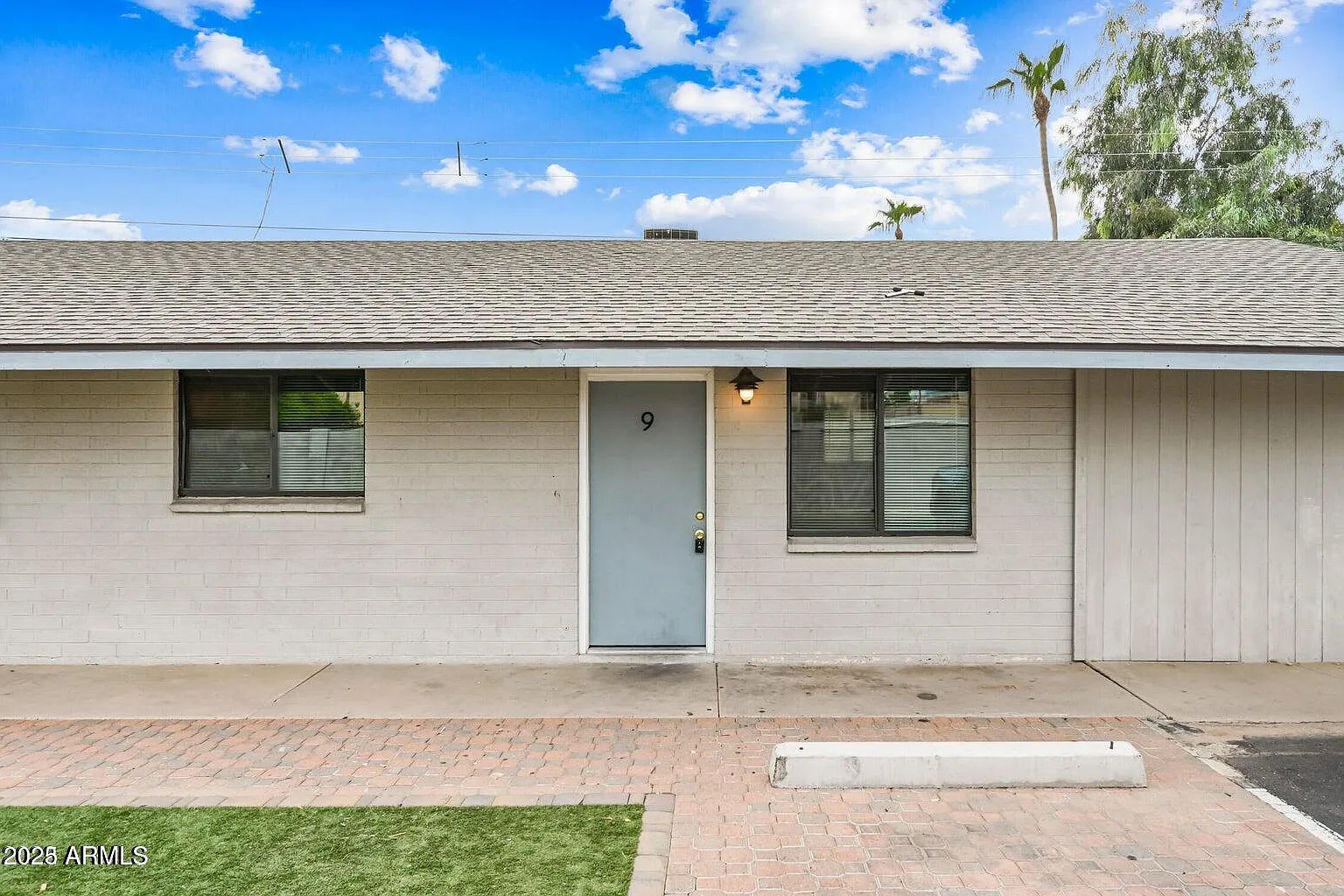 3 bed, 1.0 bath, 1150 sqft, $1,599 — Photo 1