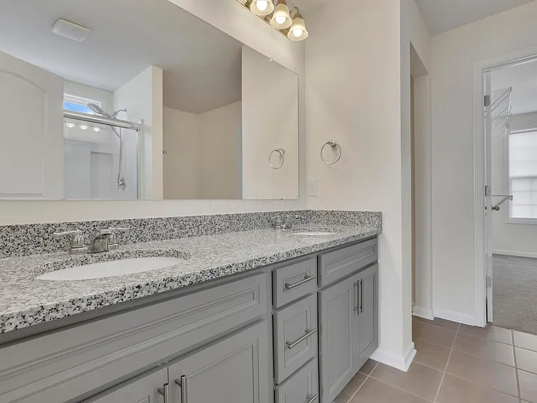 241 Sunstone Ln — Photo 40