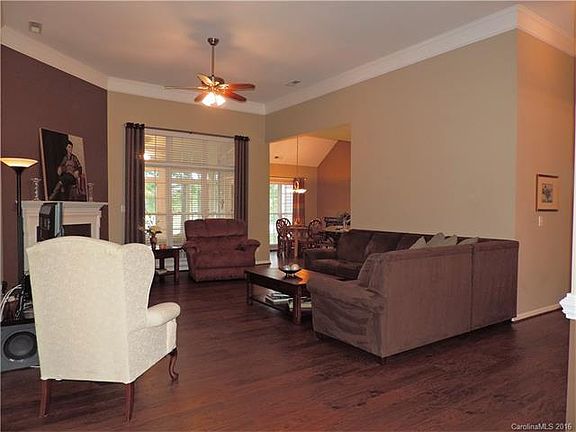 5th image of 7567 Sedgebrook Dr E