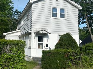 47 York St, Millinocket, ME 04462