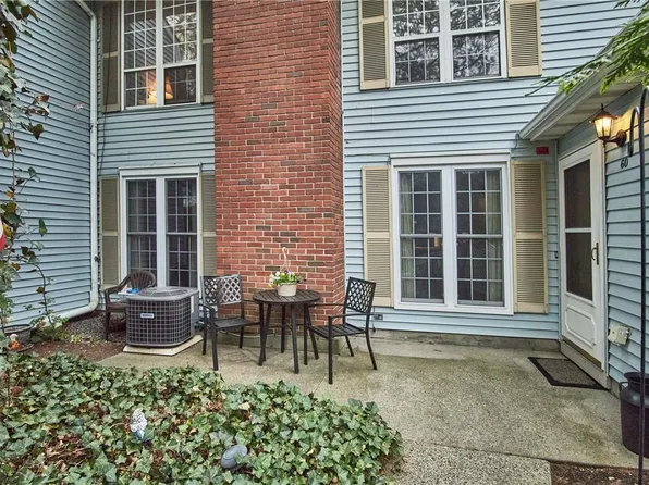 60 Homestead Village Drive, Warwick, NY 10990