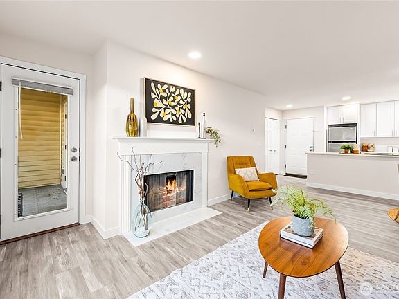 5th image of 2640 118 Avenue SE #7201