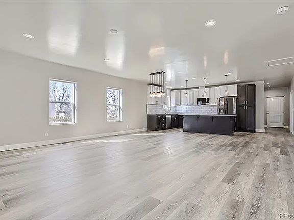 5th image of 5491 Monaco St