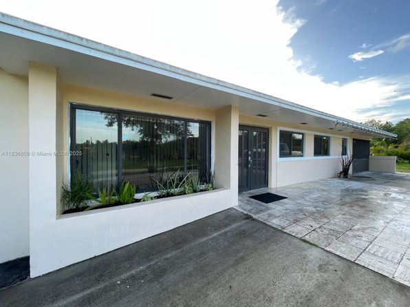 25600 SW 157th Ave