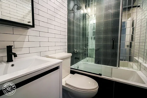 Rented by MySpaceNYC | media 6