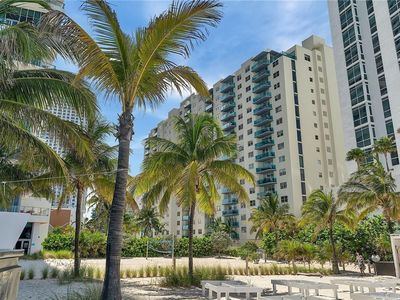 4001 S Ocean Drive #7J, Hollywood, FL, 33019