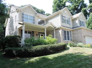 2201 King James Ave, St Charles, IL