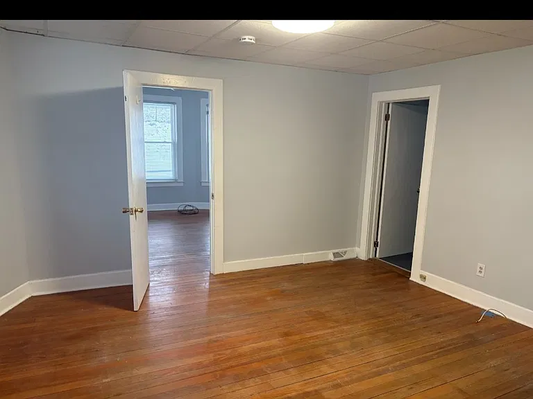 371-373 E Columbus Ave #1 — Photo 9