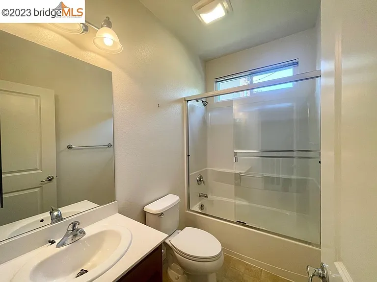 1026 Martin Luther King Dr — Photo 38