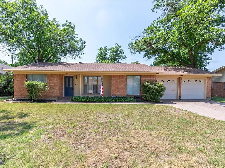 3317 Santa Monica Dr — Photo 19