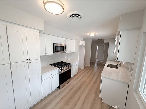 2nd image of 5654 Tower Rd