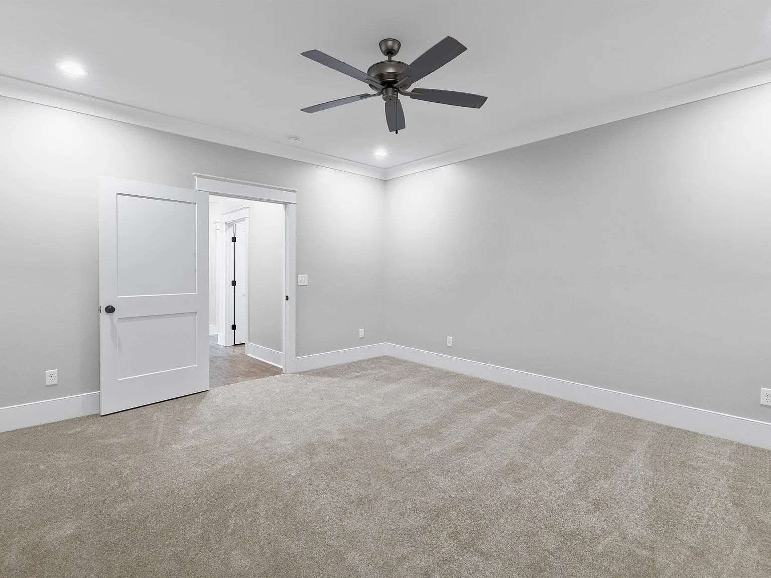1713 Double Oak Trail - 1 — Photo 4