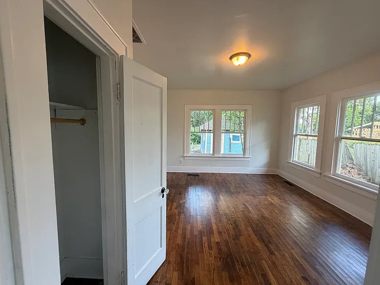 2505 Lipscomb St — Photo 23