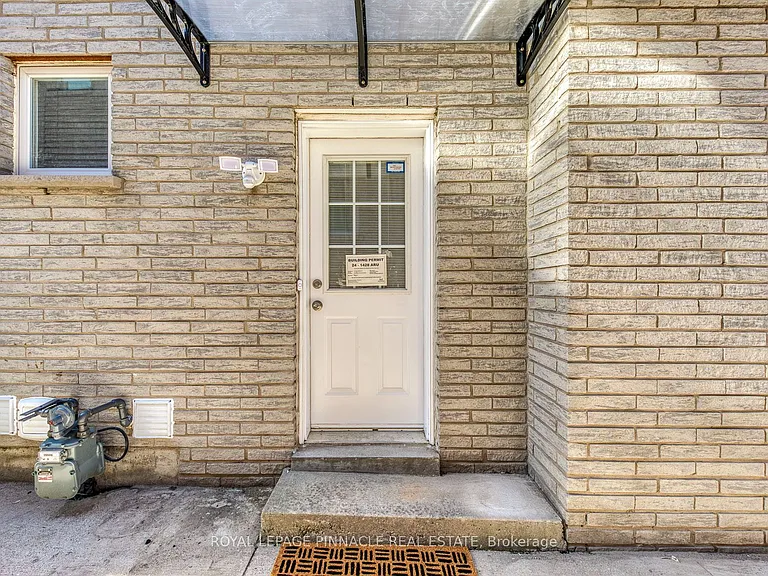 1292 Willowbank Trl #LOWER — Photo 2