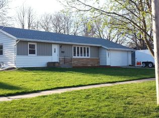 502 S Maple St, Jefferson, IA 50129