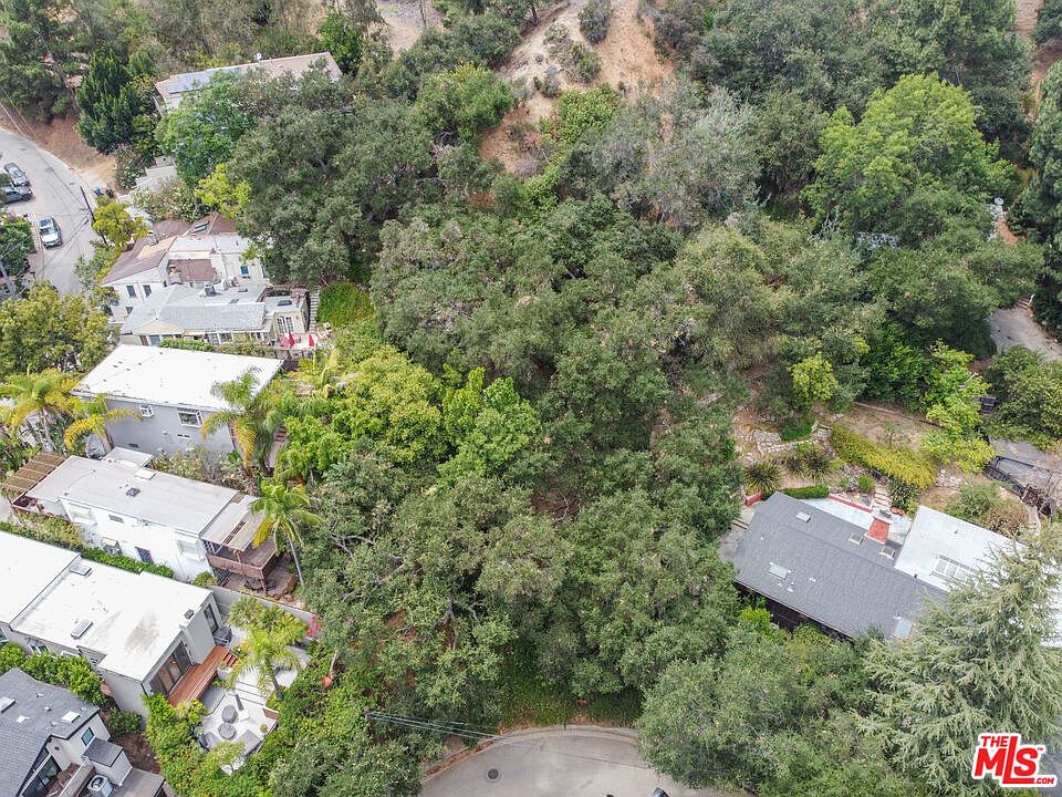 1st image of 0 Crescent Dr