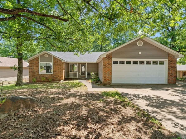 15 Vantage Dr, Maumelle, AR 72113