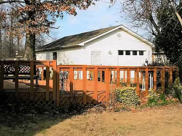 1201 Daniel Dr, Paragould, AR 72450