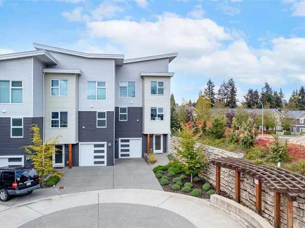 1800 Summerhill Pl #106, Nanaimo, BC V9S 0C7