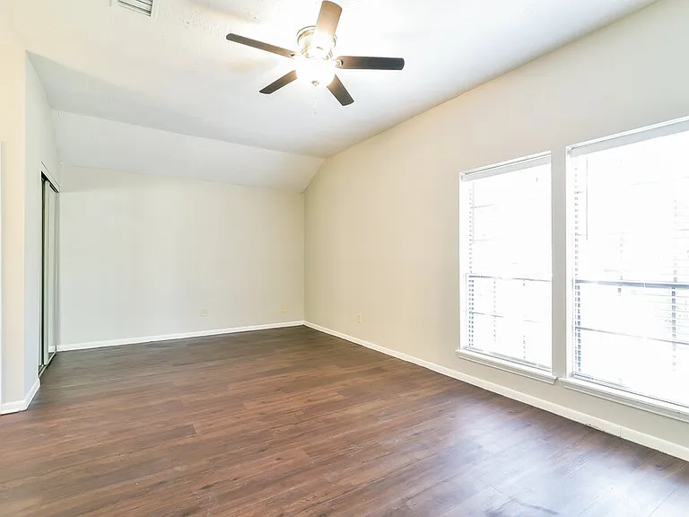15022 Mulberry Meadows Dr — Photo 10