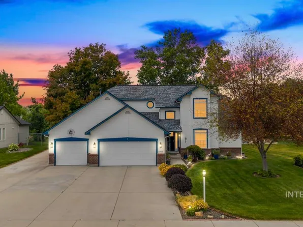 3203 Seminole Dr, Nampa, ID 83686