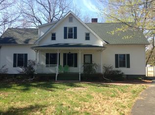 292 Manchester Rd FLOOR 2, Poughkeepsie, NY 12603