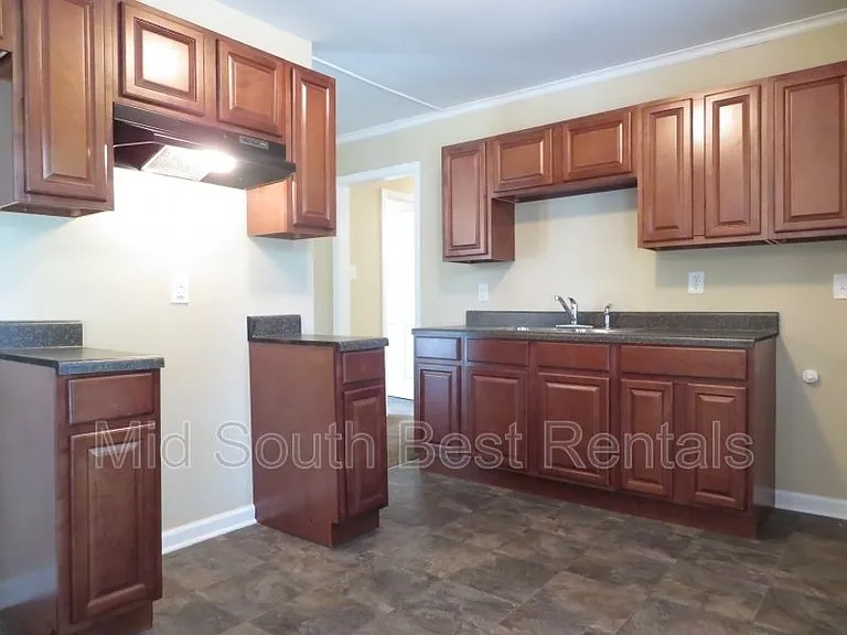 3581 Hallbrook St — Photo 7