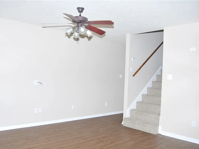 1206 Oney Hervey Dr — Photo 3