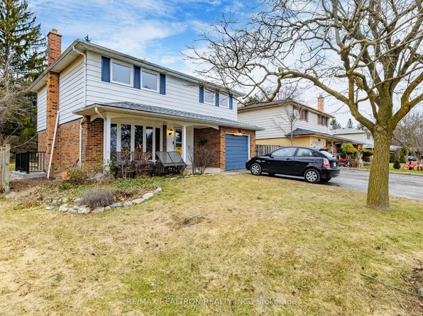 28 Blue Spruce Ln #Basement, Markham, ON L3T 3W9