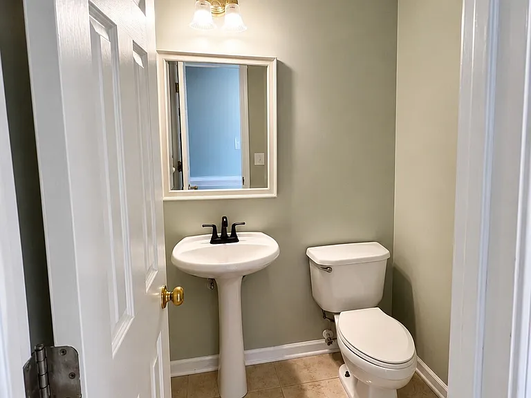 3985 Shallowford Gre Ct — Photo 24