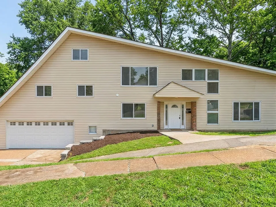 3691 Salazar Dr