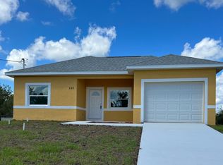 105 Hawaii Dr NE, Lake Placid, FL 33852