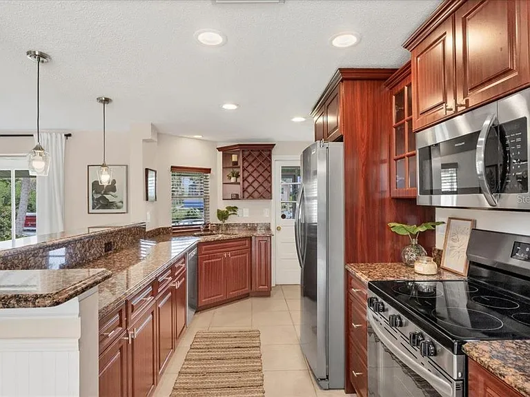 4696 Pompano St — Photo 22