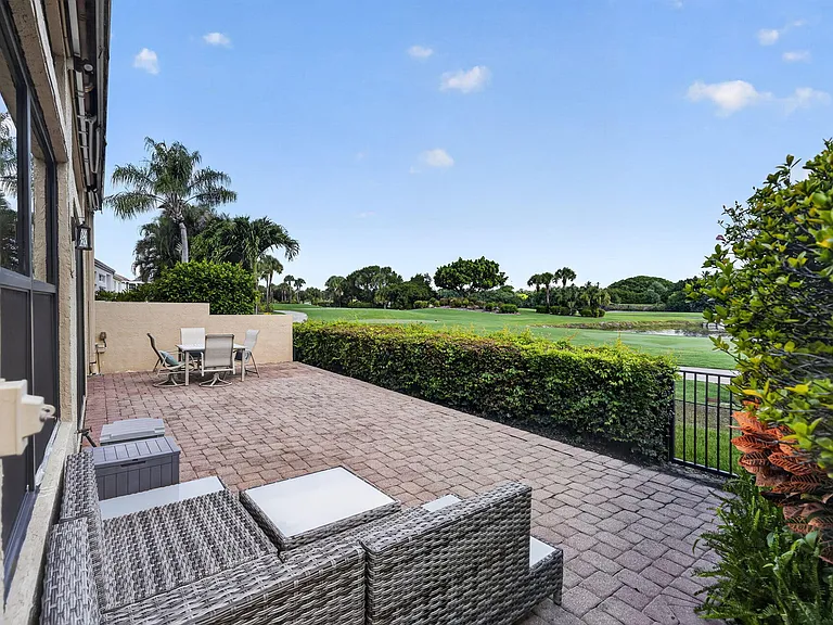 210 Coral Cay Ter — Photo 27