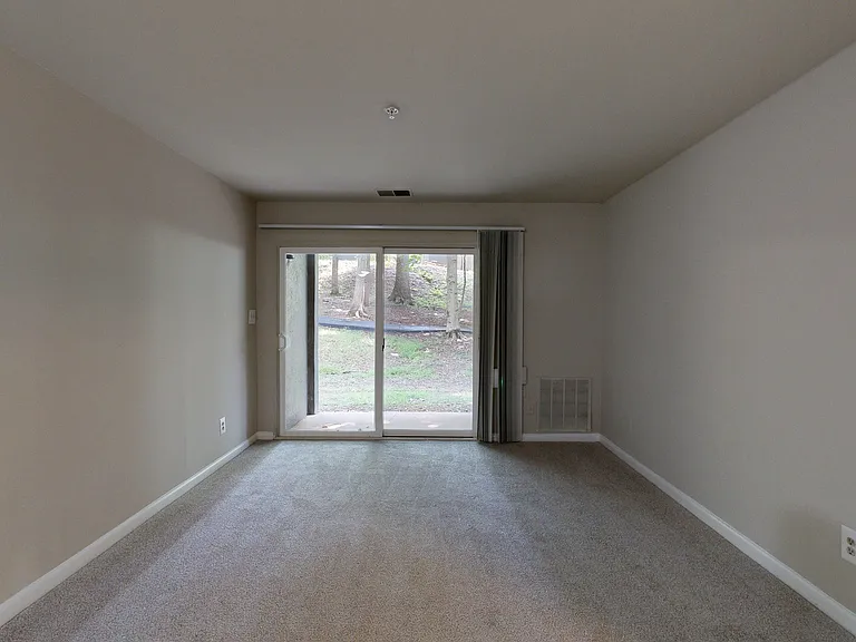 Canterbury Apartments — Photo 61