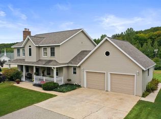 1084 Kemp Rd, Petoskey, MI 49770