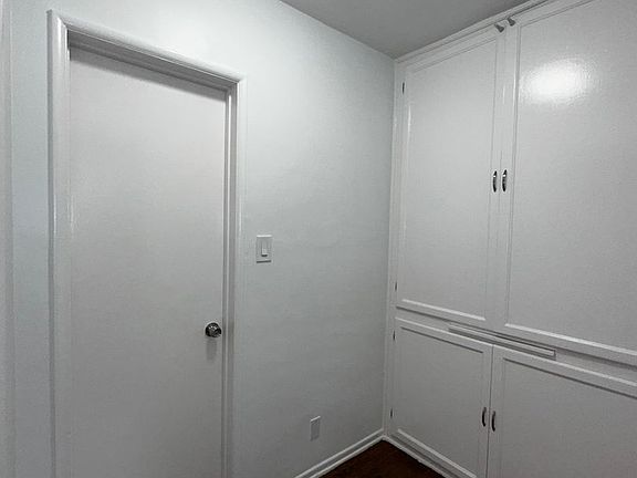 5th image of 4215 Los Feliz Blvd APT 3