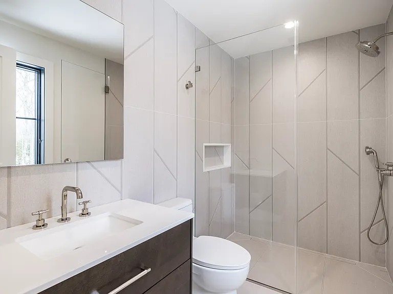 33 Harbor View Dr — Photo 27