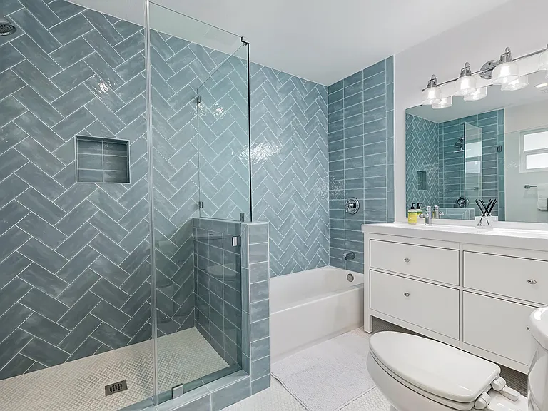 924 E Fairview Blvd — Photo 19