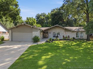 2605 E 72nd St, Tulsa, OK 74136