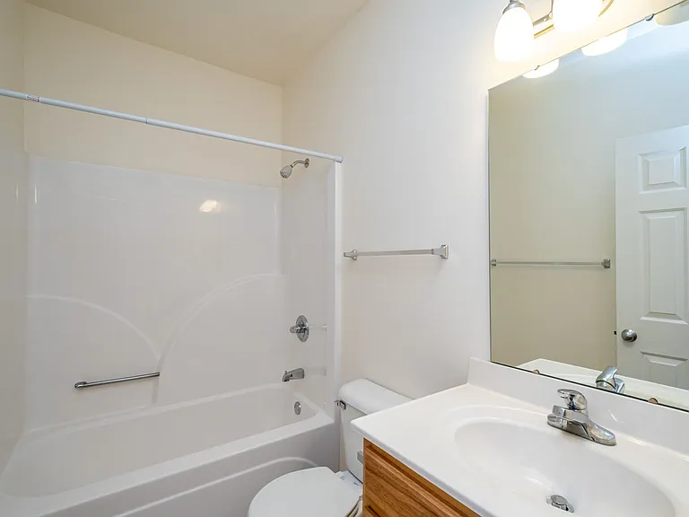 Woodridge Estates — Photo 22