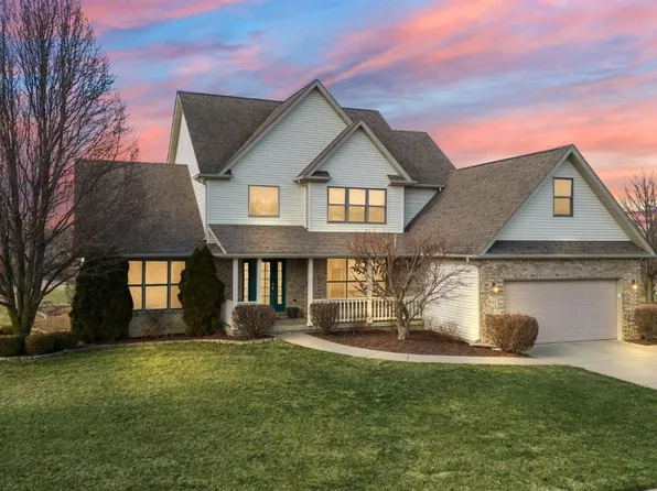 9548 Shelby Ln, Crown Point, IN 46307
