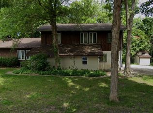 1718 Mandalay Dr, Cedar Falls, IA 50613