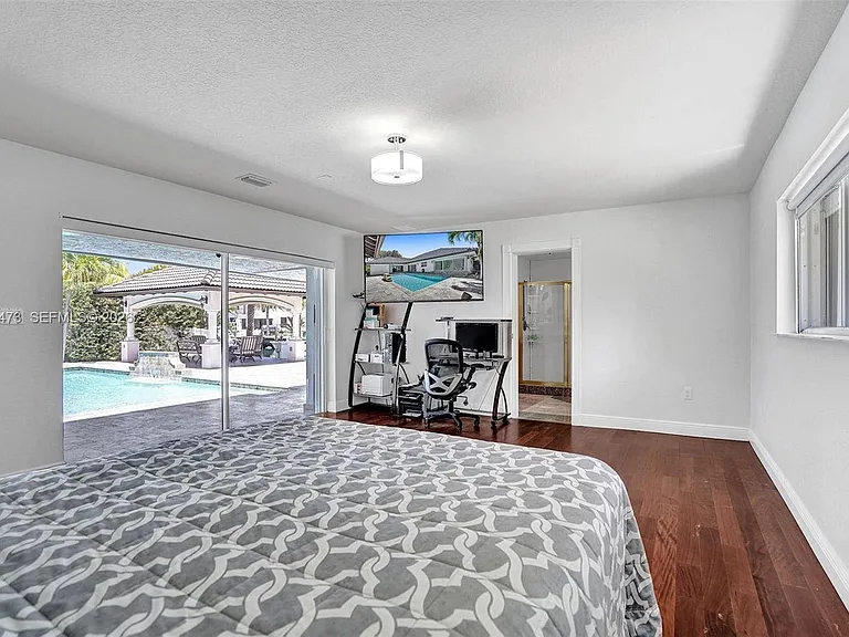 13105 Biscayne Island Ter — Photo 31