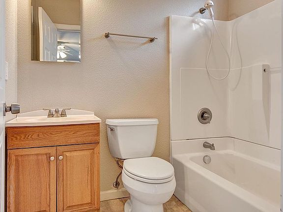 5th image of 1445 Ditty Ave #B